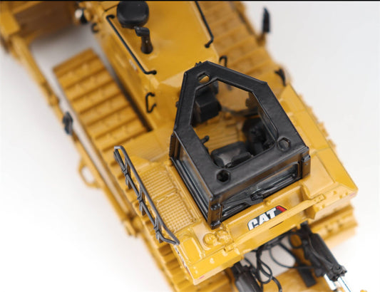 CATERPILLAR D8 Dozer Bulldozer 1:50 Truck Pre-built Model