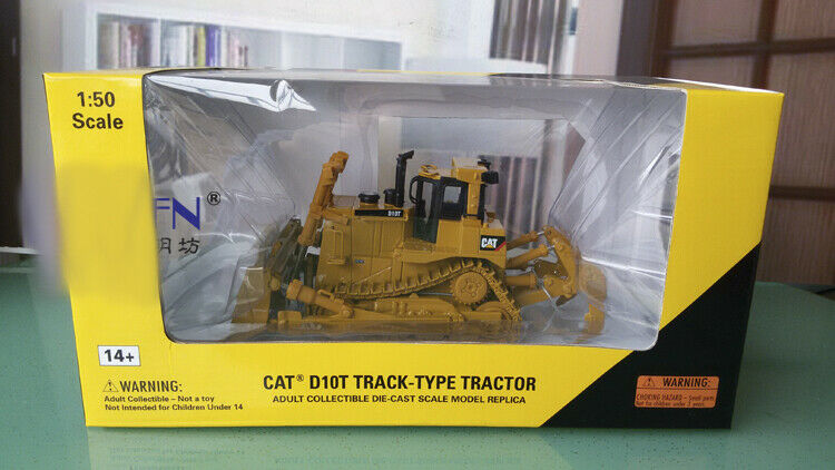 DM yellow DIECAST CAT 1/50 TRACK-TYPE TRACTOR MODEL D10T view2