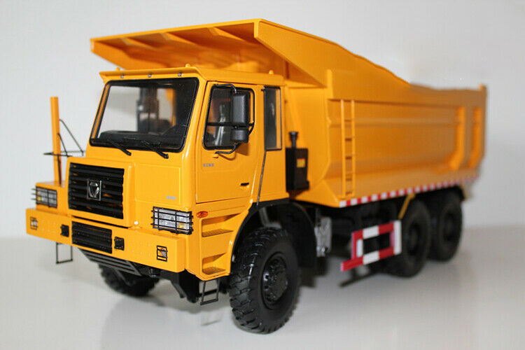 MODEL XCMG mining DIECAST heavy truck 1/24 view1