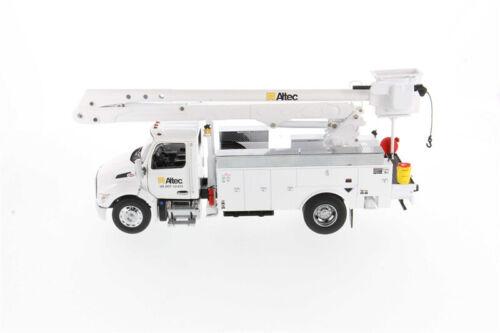 CATERPILLAR PETERBILT 536 With Altec AA55 Aerial Crane 1/32 Truck Model view2