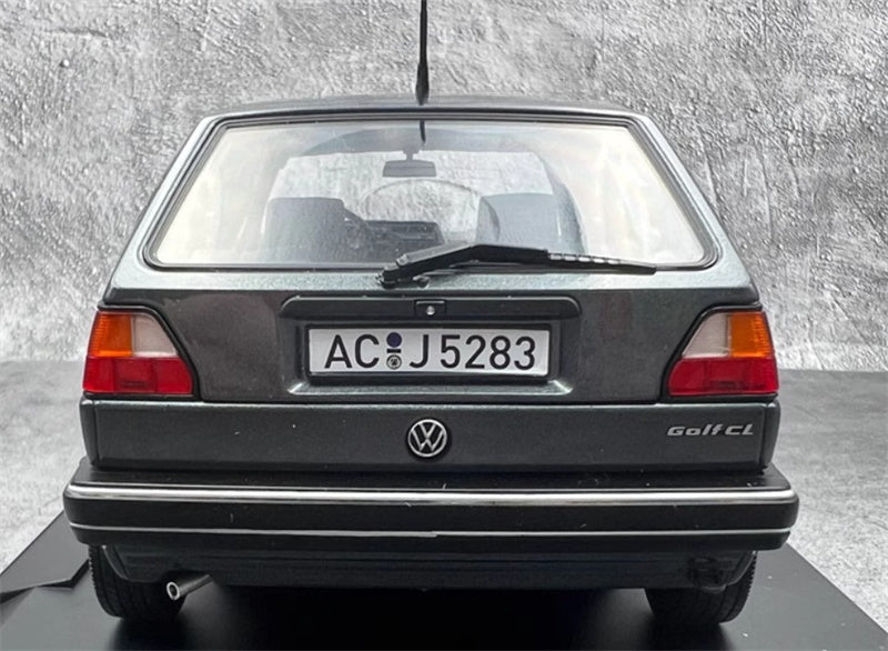 NOREV Volkswagen VW Golf CL 1988 grey metallic 1:18 Car Pre-built Model view5