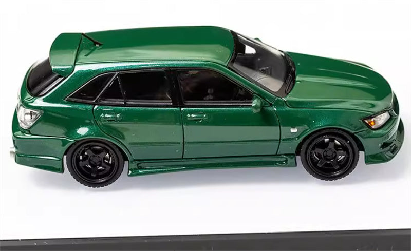 Mortal TOYOTA ALTEZZA GITA IS200 Exhibition HEC Limited green Limited Edition 1:64 Car Pre-built Model view3