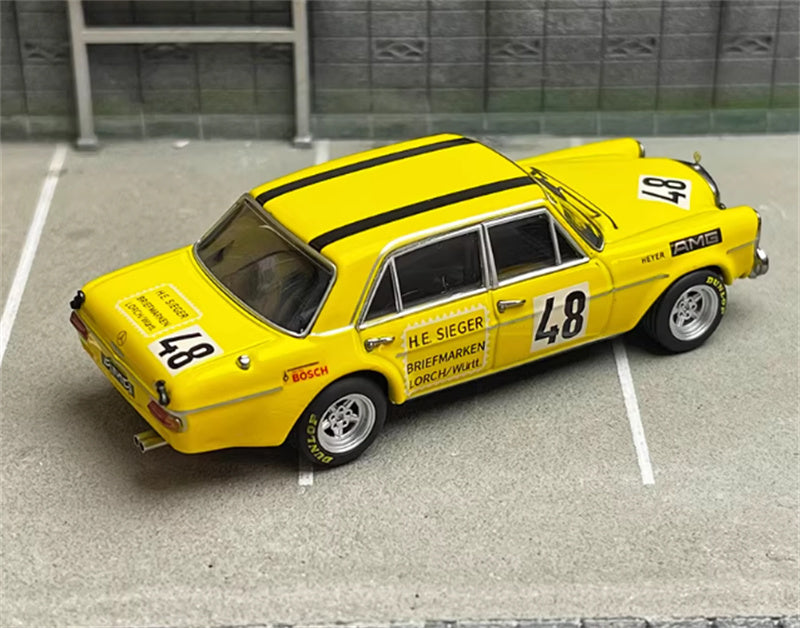 Liberty 64 Mercedes Benz 300SEL AMG W109 Yellow Pig 48# Limited Edition 999PCS ONLY 1:64 Car Pre-built Airliner Model Display view3