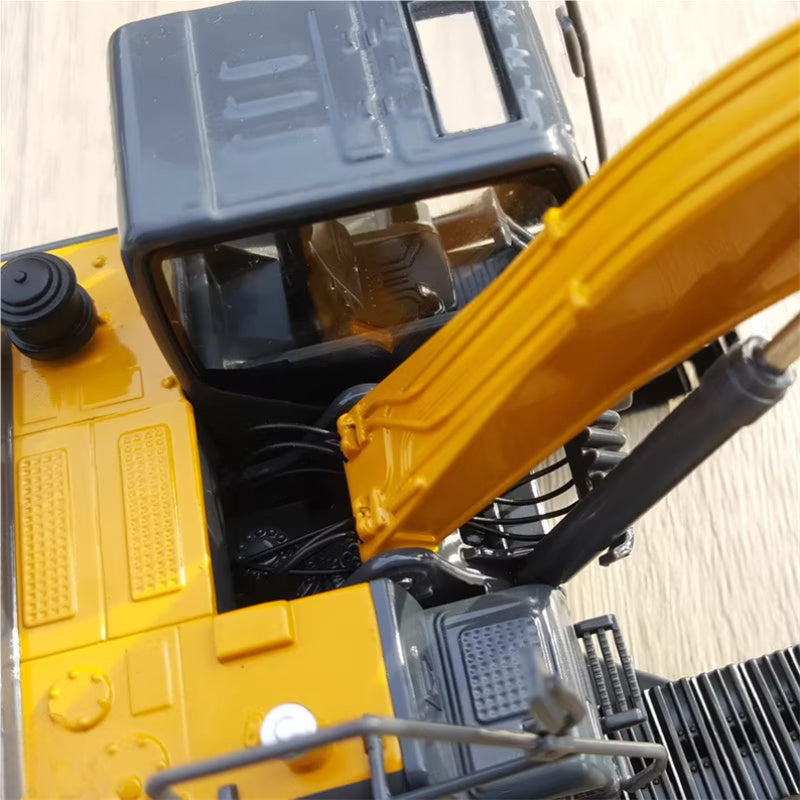 XCMG XE215DA New Excavator Yellow 1:35 Truck Pre-built Model