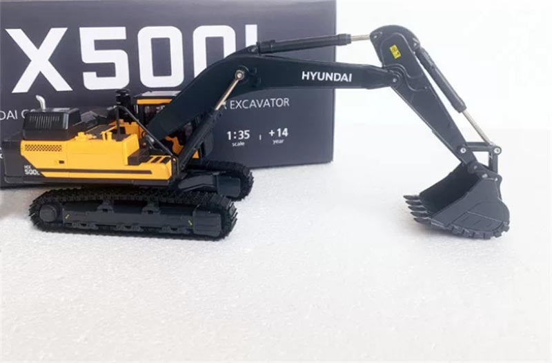 1:35   HX500L HYUNDAI Limited Collectors Edition Black yellow Diecast Model