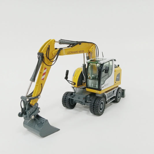 NZG Liebherr A918 Compact LEONHARD Wheeled Excavator 1:50 Truck Pre-built Model