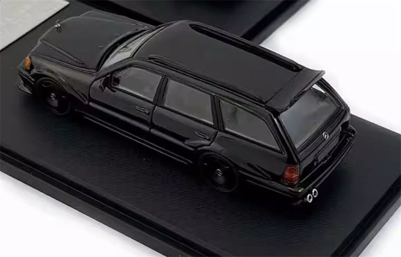 Mortal Mercedes Benz E-Class E300 station wagon S124 Black - Black Wheel HEC Exhibition Edition Limited Edition 1:64 Car Pre-built Model view2