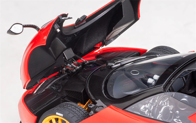 AUTOART Pagani Huayra Roadster Red 1:18car Pre-a Model