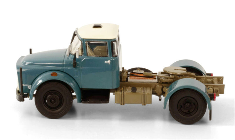 WSI DAF 1600 4X2 torpedo PREMIUM LINE 1:50 Truck Pre-built Model