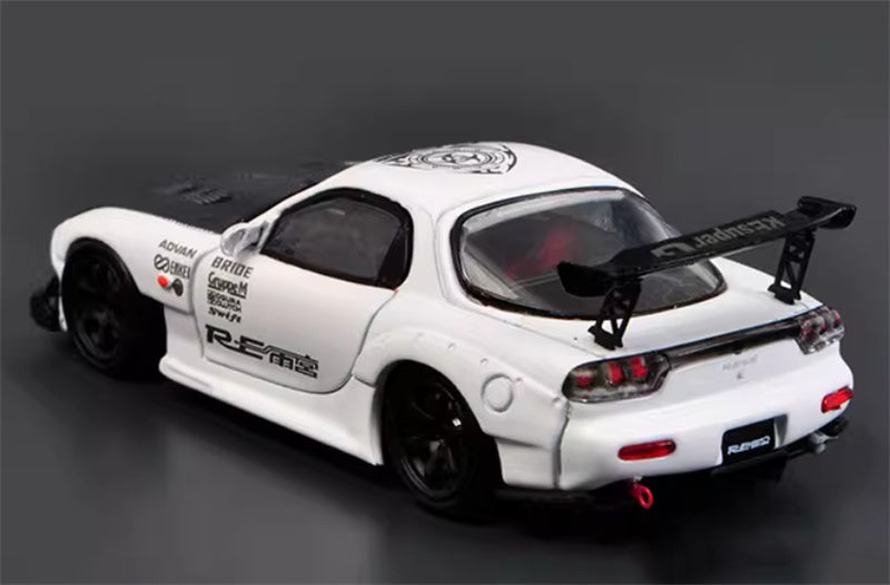 Master Mazda RX7 Amemiya FD3S White Black Carbon Cover 1:64 Car Pre-built Airliner Model Display view2