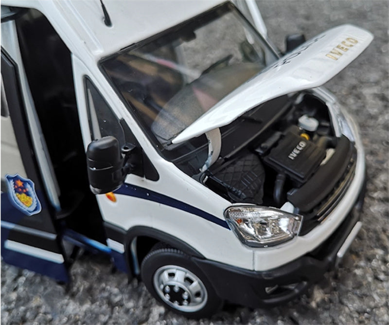 NAVECO Iveco Ousheng Public Security Painting Police Car Edition white 1:24 Car Pre-built Model view10