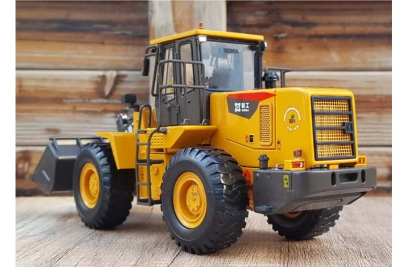 XGMA Machinery Loader Yellow 1:35 Truck Pre-built Airliner Model Display view4