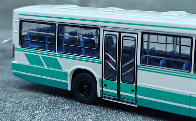 AUTO-GLIMPSE Huanghai DD6121HS City Bus Non air-conditioned version Green 1:64 Bus Pre-built Model view10