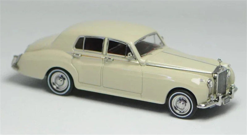 GFCC 1955 Rolls Royce Silver Cloud classic car White LHD 1:64 car Pre-built Model view1