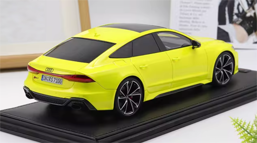 1:18 Audi RS7 2017 Fluorescent Yellow  MOTORHELIX LTD 99PCS ONLY Resin car Model