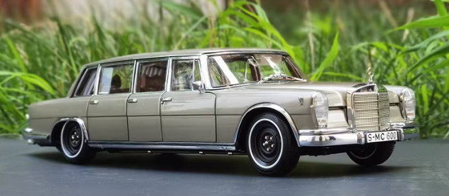 CMC Mercedes Benz 600 Pullman （W 100） gold 1:18car Pre-a Model