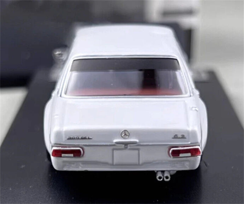 1:64 Mercedes Benz 300SEL W109 AMG White BSC DIECAST Limited Edition 399pcs ONLY Model