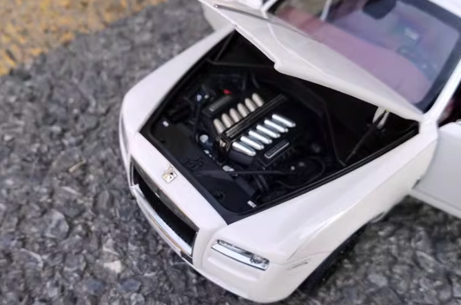 kyosho Rolls Royce RR ghost White w/ black wheels 1:18car Pre-a Model