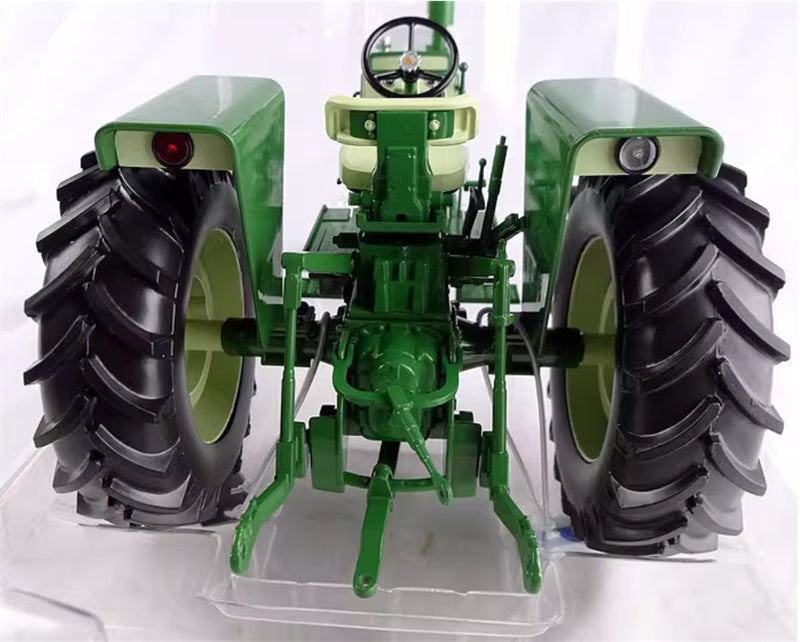 SpecCast Oliver 1650 Gas Narrow Tractor green 1:16 Truck Pre-built Model