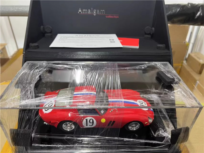 1:18 Ferrari 250GTO red Amalgam Le Mans #19 Resin Car Model view11