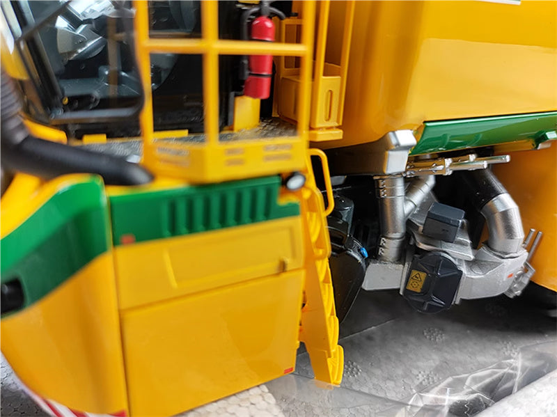 TEKNO Ploeger Oxbo 5105 LNMS tractor fertilizer applicator water tanker Yellow 1:32 Truck Pre-built Model