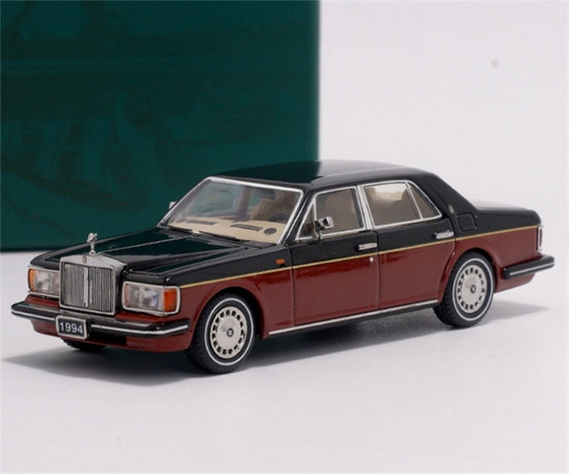 GFCC 1994 Rolls Royce Silver Spur III Red black two-tone with silver wheels Limited Edition 399PCS ONLY LHD 1:64 car Pre-built Model view2