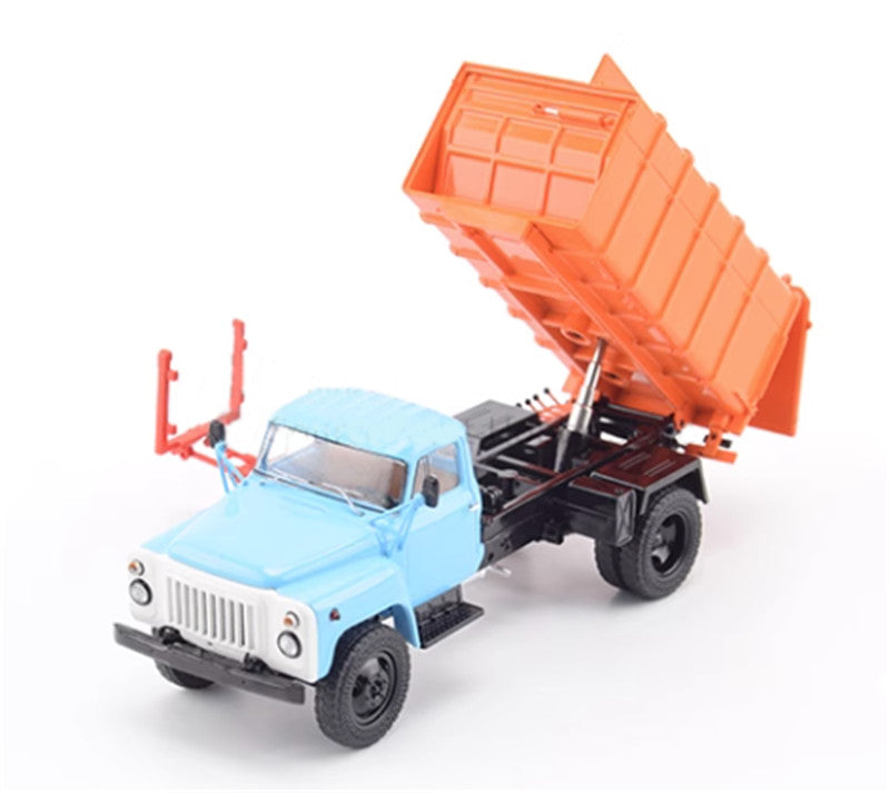 StartScaleModels Soviet KO-413(53) Garbage truck 1/43 Truck Pre-built Model