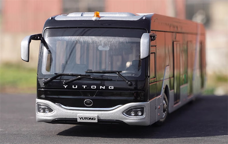 Yutong Yutong Airport Shuttle Bus New Energy Silver 1:42 Bus Pre-built Model