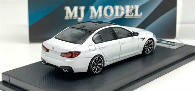 1:64 BMW M5 F90 Pearlescent White MJ Model Limited Edition 999PCS ONLY DIECAST Civil Car Model
