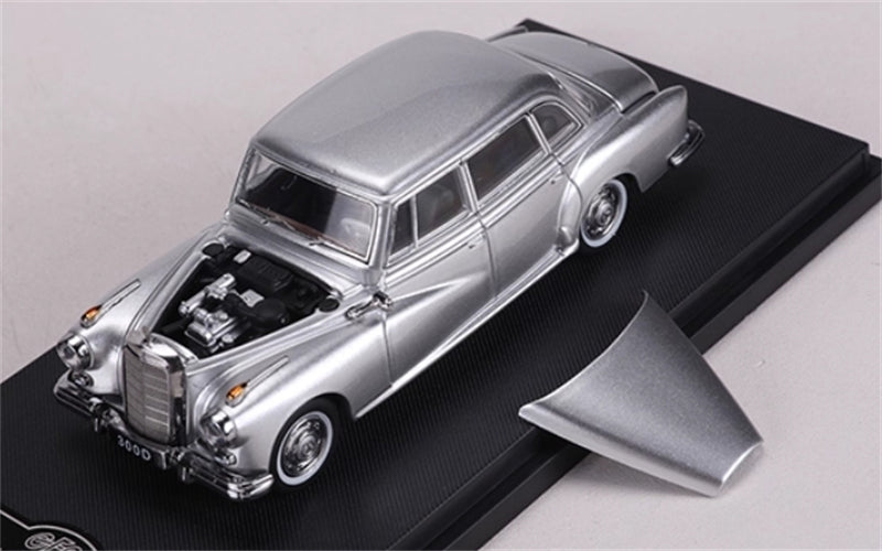 GFCC Mercedes Benz 300D 1959 classic car Silver LHD 1:64 car Pre-built Model view4
