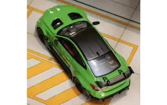 1:64 BMW M4 G82  Irish Green SW   DIECAST Model