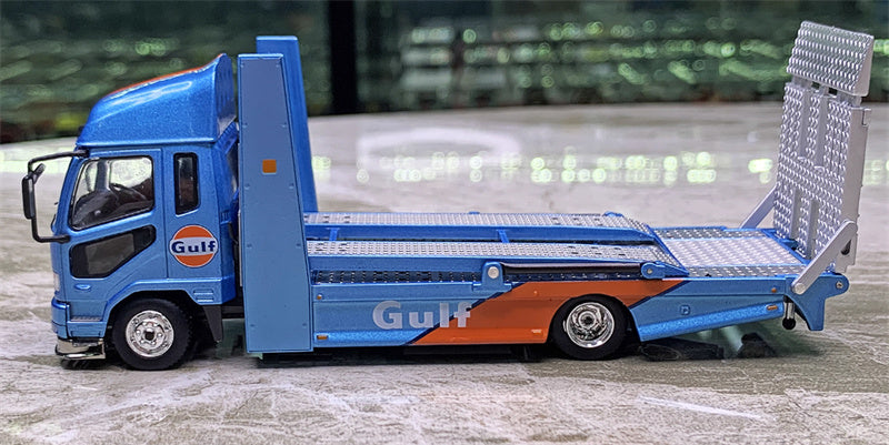 GCD Mitsubishi Fuso Fighter Double deck tow trucks right hand drive Gulf Painting 1:64 Truck Pre-built Model view3
