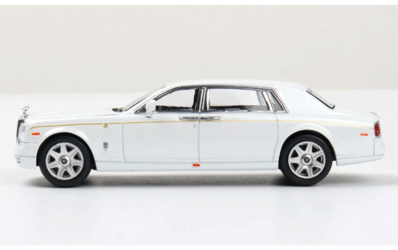 1:64 ROLLS-ROYCE Phantom VII  White gold waistline SW   DIECAST Model