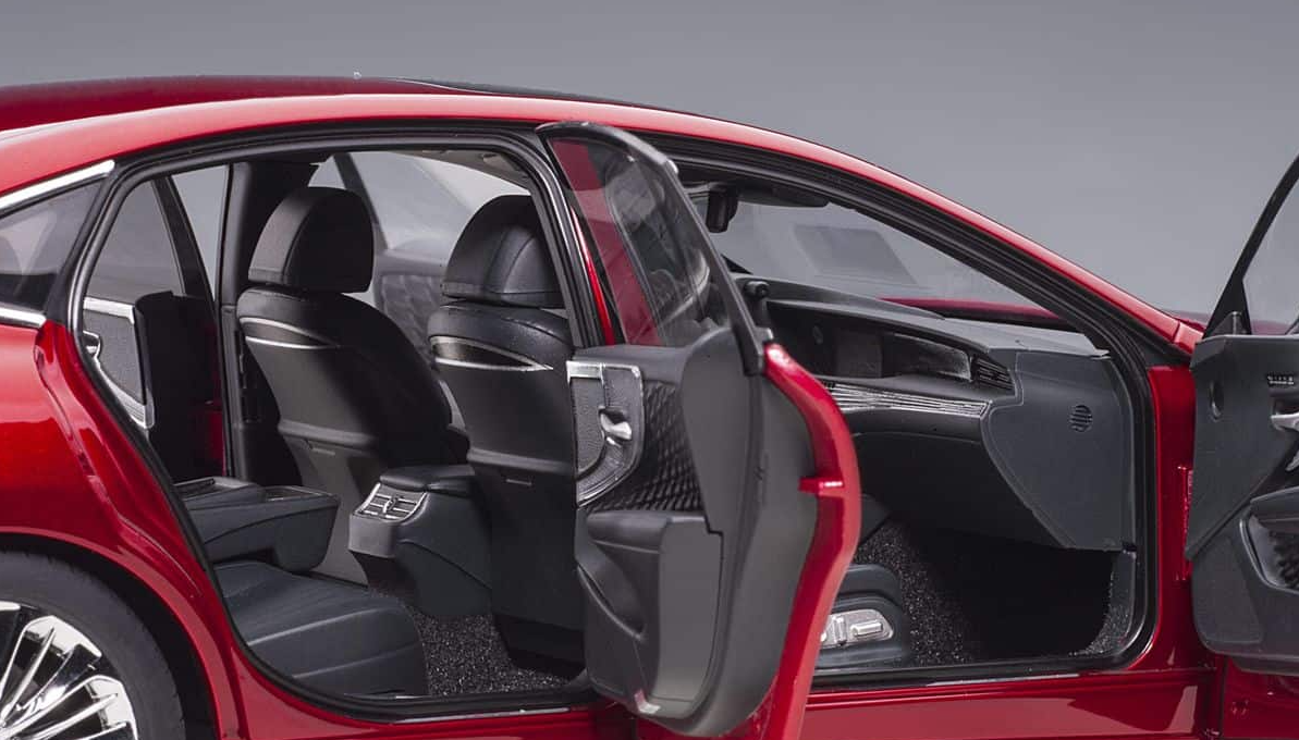 AUTOART Lexus LS500H Red 1:18 Car Pre-built Model view7