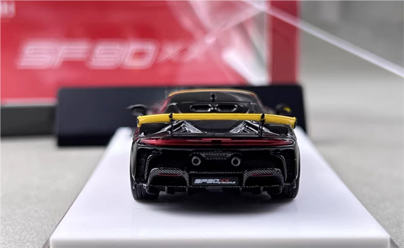 DMH Ferrari SF90 XX Spider Prancing Horse supercar Black 44 # - Hardtop Limited Edition 999PCS ONLY 1:64 Car Pre-built Airliner Model Display view6