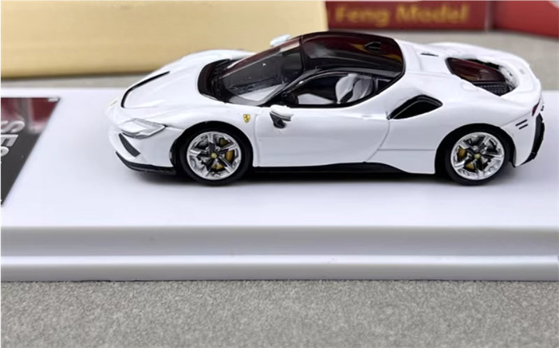 Lang feng Model Ferrari SF90 supercar White hardtop 1:64 Car Pre-built Airliner Model Display view3
