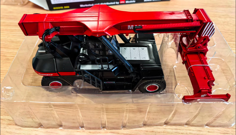 MAMMOET Reach Stacker Limited Edition 1:50 Truck Pre-built Model