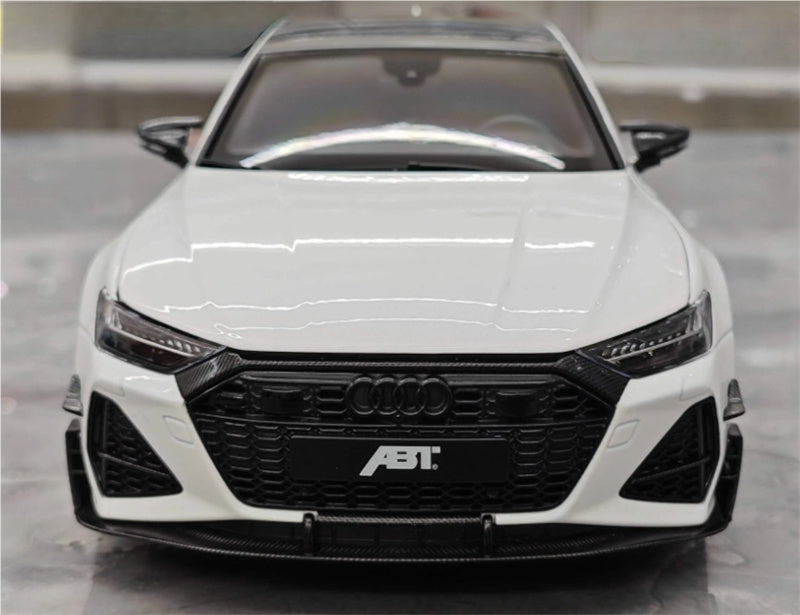 KengFai 2021 Audi RS7 C8 Sportback Pearlescent white ABT 1:18 Car Pre-built Model