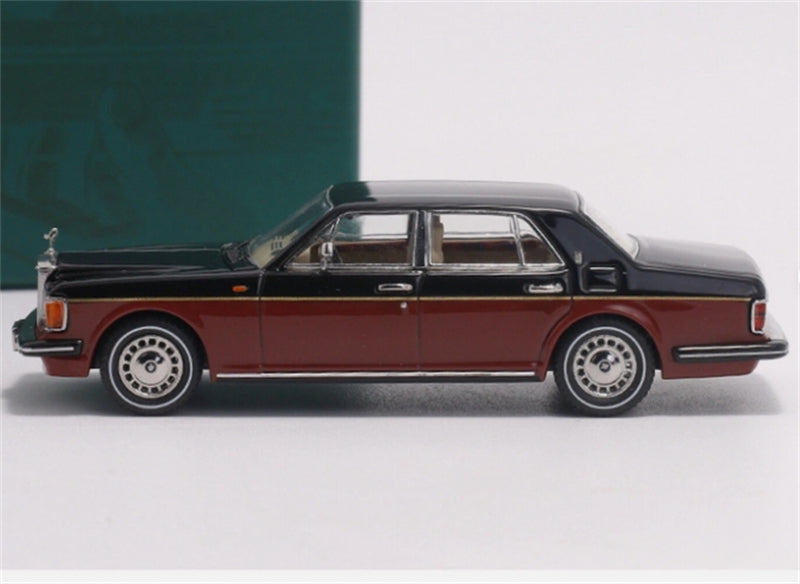 GFCC 1994 Rolls Royce Silver Spur III Red black two-tone with silver wheels Limited Edition 399PCS ONLY LHD 1:64 car Pre-built Model view4