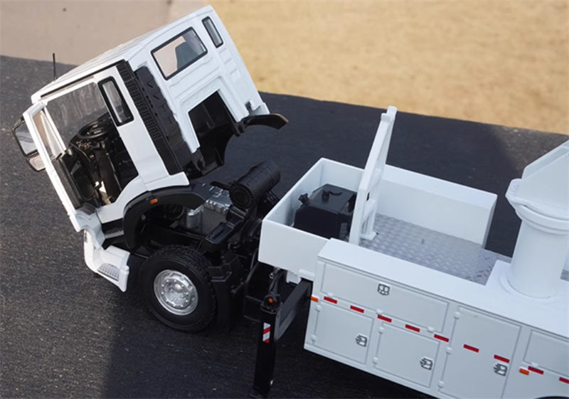 XCMG 18 meter Insulated bucket arm white 1:35 Truck Pre-built Model