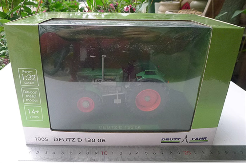 Weise toys Deutz D 130 06 Agricultural Tractor blackish green 1:32 Truck Pre-built Model