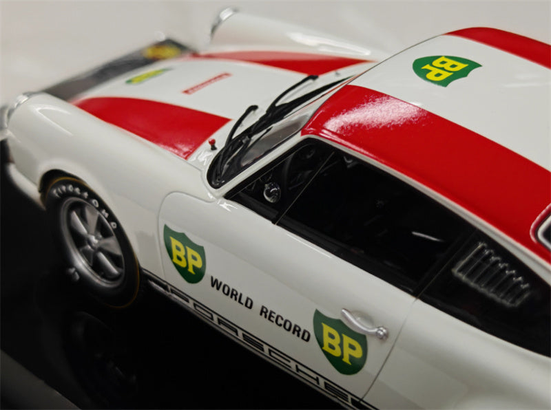 1:18 Porsche 911R 1967 Amalgam Resin Car Model view3