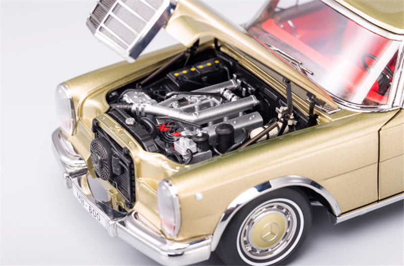 KengFai Mercedes Benz S600 Pullman W100 gold 1/18 DIECAST CAR