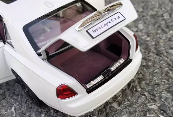 kyosho Rolls Royce RR ghost White w/ black wheels 1:18car Pre-a Model