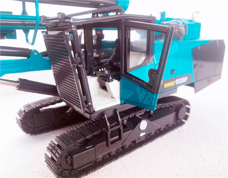 SUNWARD SWDE152BF Integrated Down-the-hole Drilling Rig 1:35 Truck Pre-built Model