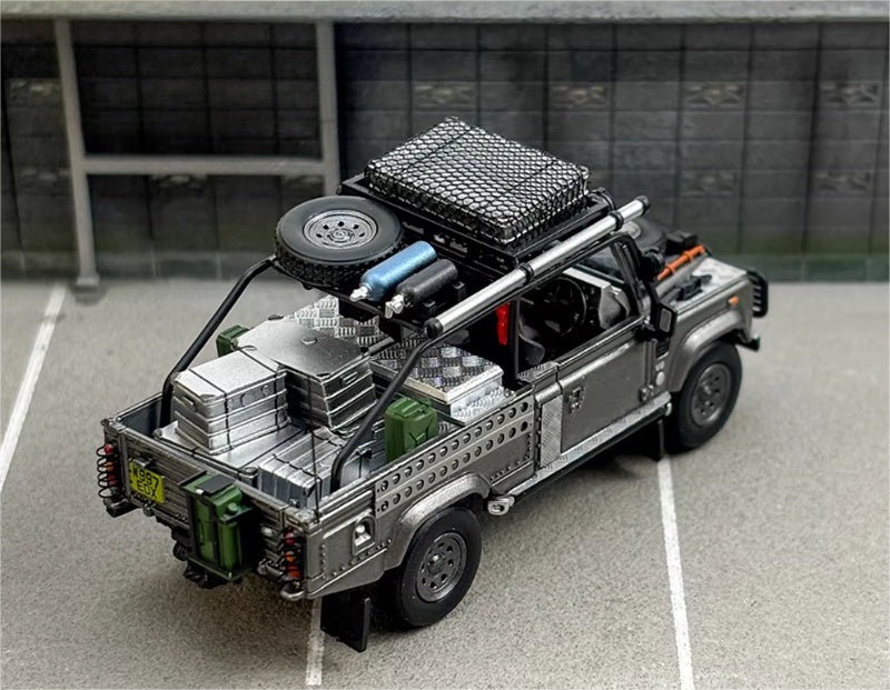 SW Land Rover Defender 110 Silver Grey Clean Edition Limited Edition 999PCS ONLY 1:64 car Pre-built Model view5