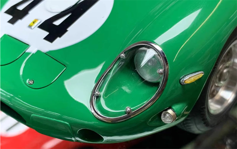 CMC Ferrari 250 GTO Silverstone 1963 David #44 Right hand drive Green Limited Edition 2000PCS ONLY 1:18 Car Pre-built Model view10