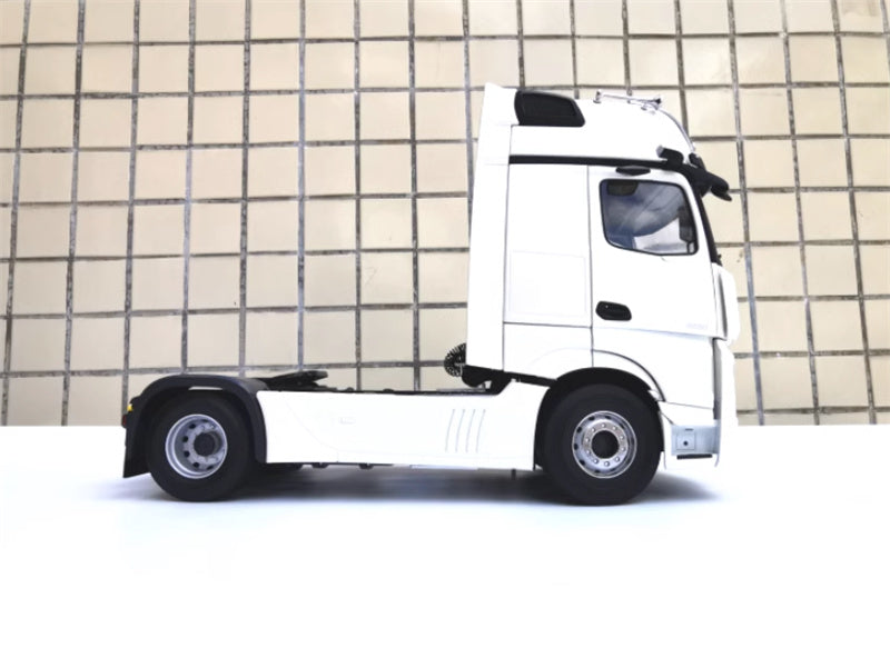 NZG Mercedes Benz ACTROS FH25 GIGASPACE 4X2 Truck Lorry Trailer 1/18 DIECAST Truck Lorry