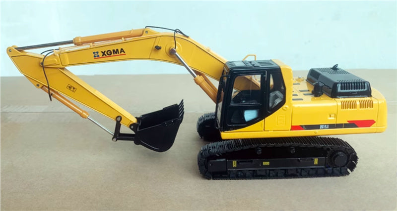 XGMA XG836 New Excavator 1:35 Truck Pre-built Model