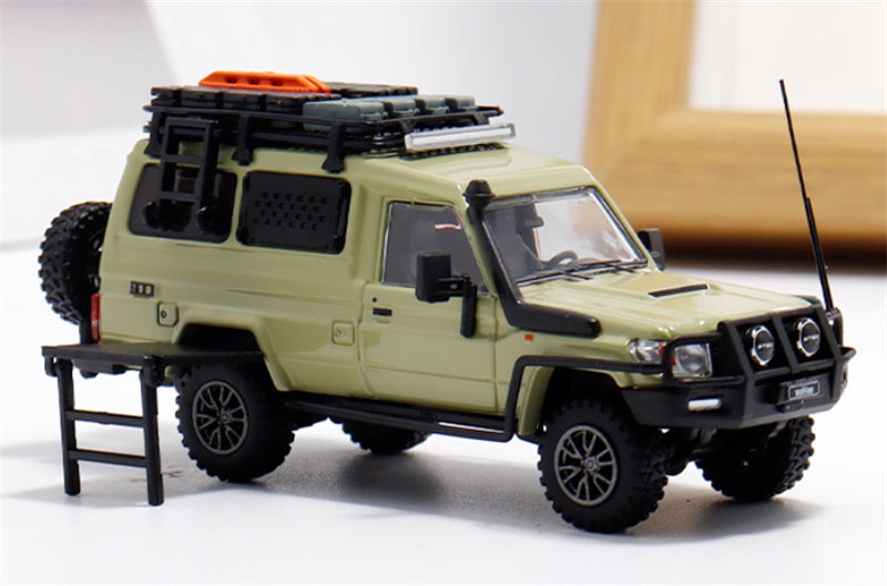 Autobots Models Toyota Land Cruiser LC78 J70 Off road modified version of personnel carrier grass green Limited Edition 499PCS ONLY 1:64 Truck Pre-built Model view5